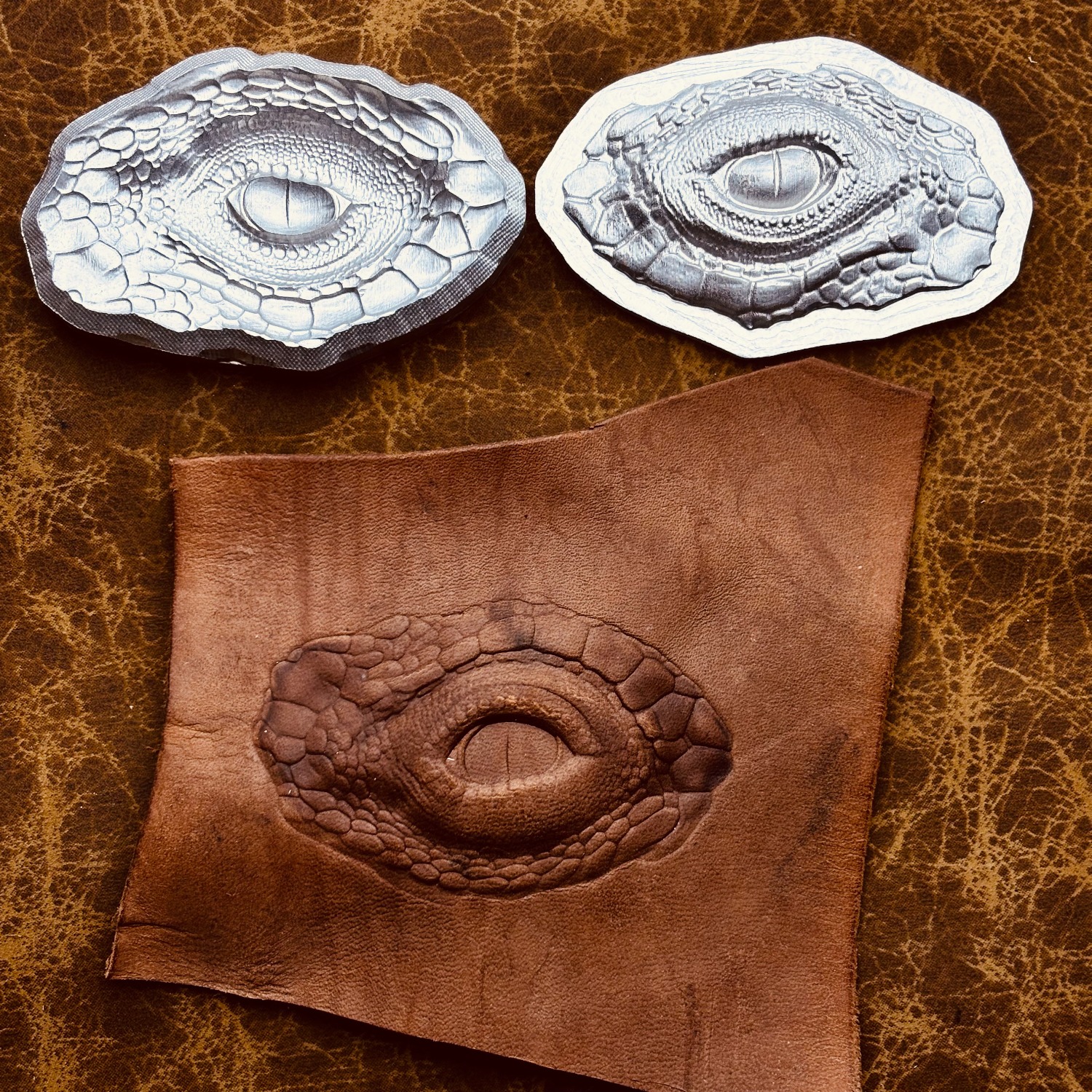 Dragon Dinosaur Eye Leather Em - đánh giá và giá Dinosaur And Craft